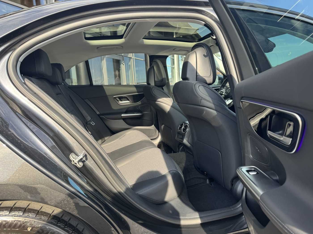 Leasing de  Mercedes-Benz C 200 9G Avantgarde+Pano+360+Memory+ MBUX+TotW Mercedes-Benz C 200 9G Avantgarde+Pano+360+Memory+ MBUX+TotW: foto 7