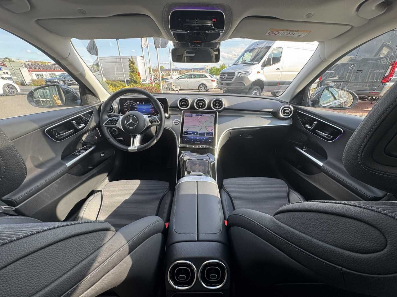 Leasing de  Mercedes-Benz C 200 9G Avantgarde+Pano+360+Memory+ MBUX+TotW Mercedes-Benz C 200 9G Avantgarde+Pano+360+Memory+ MBUX+TotW: foto 12