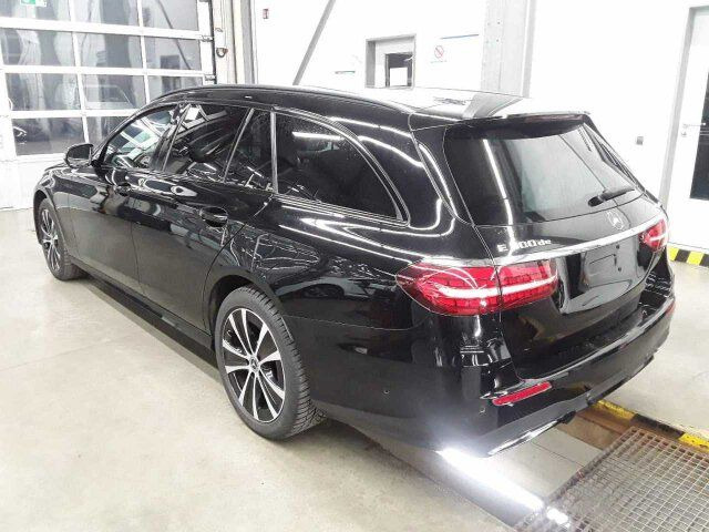 Mercedes-Benz E 300 T de 4M AMG+AHK+Distr+Burm+ R-Kamera+Carpl - Coche: foto 3 Mercedes-Benz E 300 T de 4M AMG+AHK+Distr+Burm+ R-Kamera+Carpl - Coche: foto 3