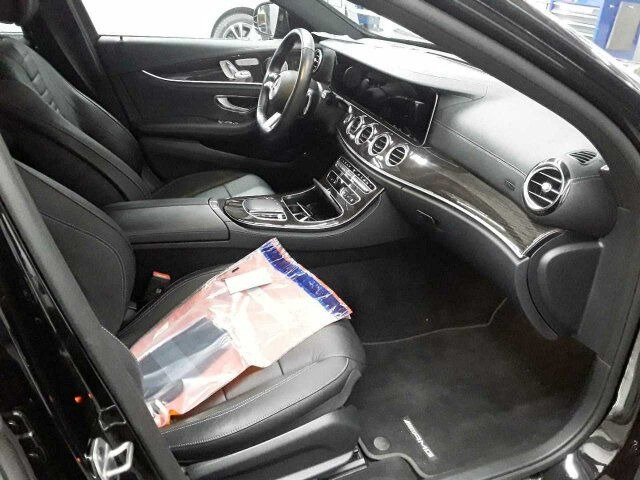 Mercedes-Benz E 300 T de 4M AMG+AHK+Distr+Burm+ R-Kamera+Carpl - Coche: foto 5 Mercedes-Benz E 300 T de 4M AMG+AHK+Distr+Burm+ R-Kamera+Carpl - Coche: foto 5