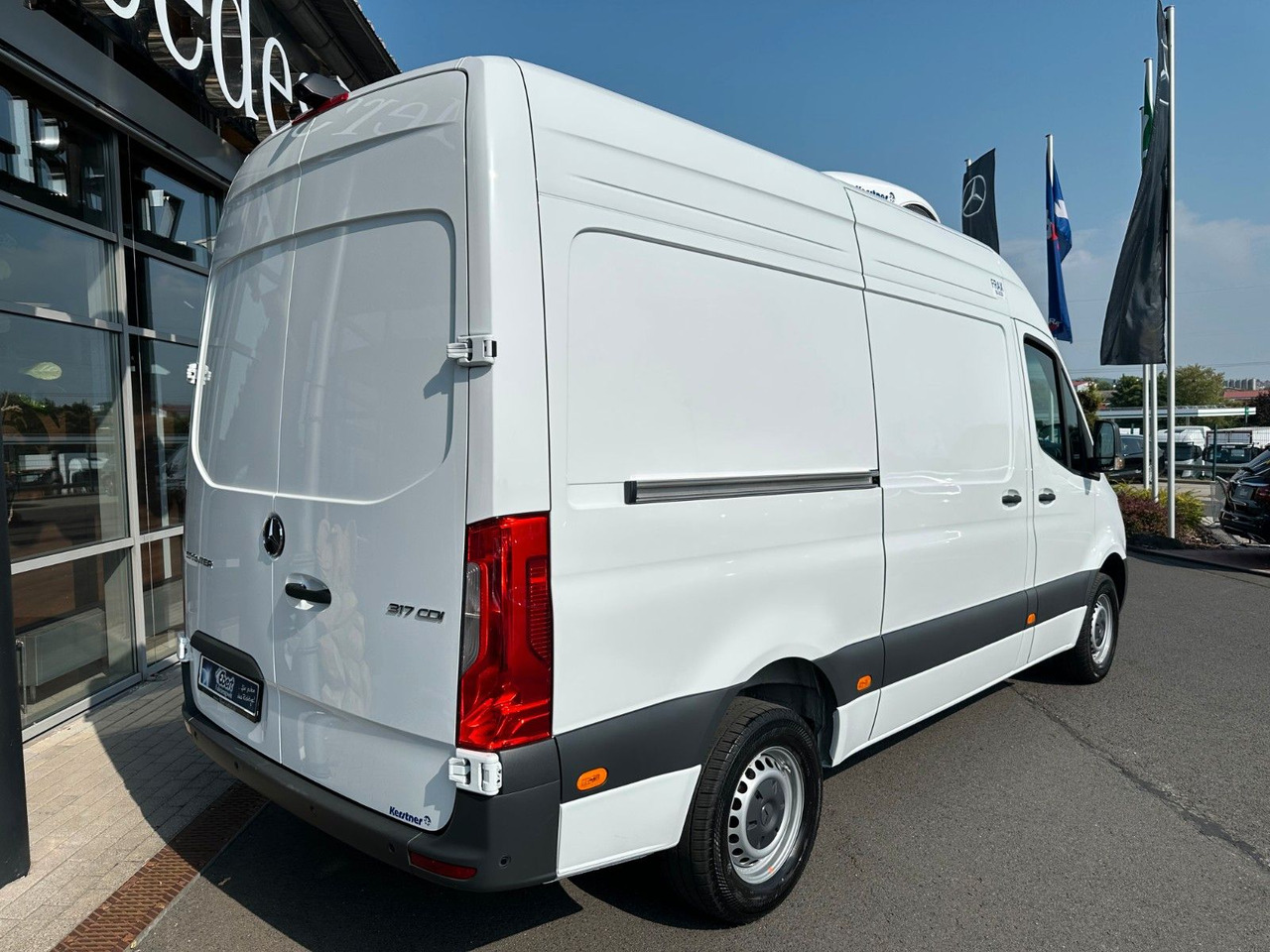 Mercedes-Benz Sprinter 317 CDI Frischdienst Fahr-/Standkühlung - Furgoneta frigorifica: foto 4 Mercedes-Benz Sprinter 317 CDI Frischdienst Fahr-/Standkühlung - Furgoneta frigorifica: foto 4