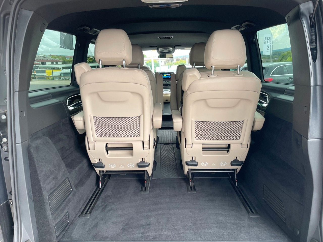 Mercedes-Benz V 300 d AVA ED 4MATIC Sitzklima Burmester 6Sitze - Coche familiar: foto 5 Mercedes-Benz V 300 d AVA ED 4MATIC Sitzklima Burmester 6Sitze - Coche familiar: foto 5