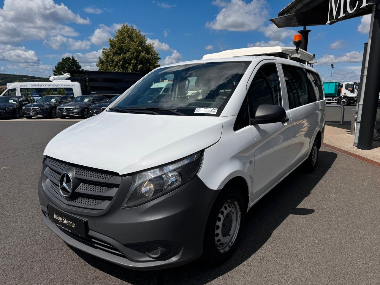 Mercedes-Benz Vito 111 CDI Tourer Begleitfahrzeug BF3+ / WVZ - Furgoneta de pasajeros: foto 4 Mercedes-Benz Vito 111 CDI Tourer Begleitfahrzeug BF3+ / WVZ - Furgoneta de pasajeros: foto 4