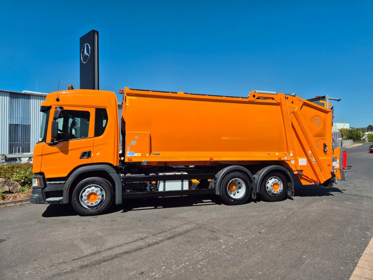 Scania P 320 B6x2*4NA Olympus 21 W ASF Hecklader - Camión de basura: foto 4 Scania P 320 B6x2*4NA Olympus 21 W ASF Hecklader - Camión de basura: foto 4