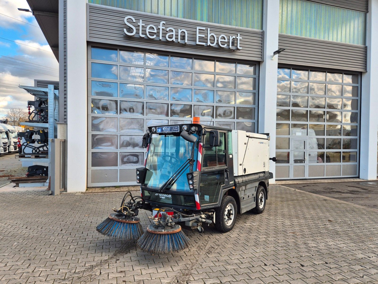 Schmidt Swingo Compact 200+ Klima - Barredora vial: foto 5 Schmidt Swingo Compact 200+ Klima - Barredora vial: foto 5