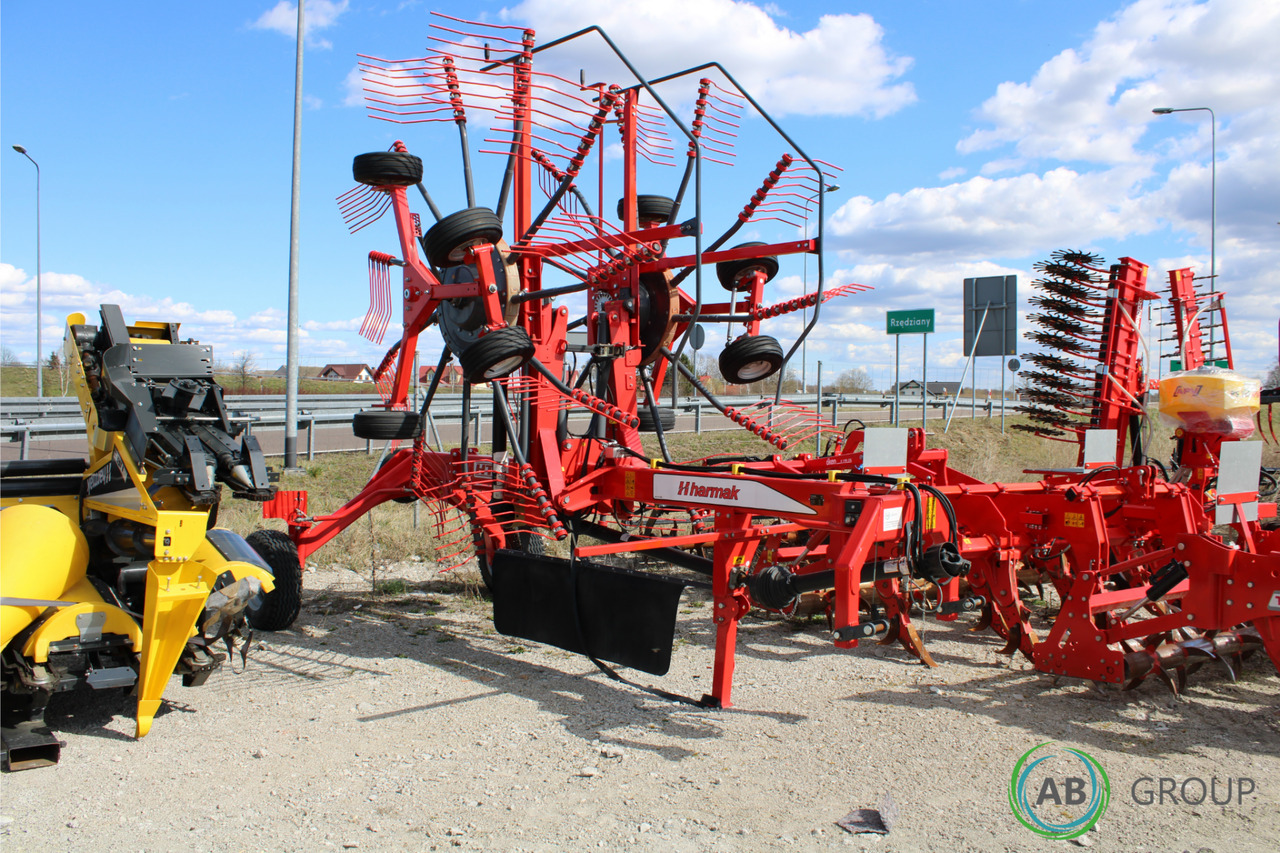 Harmak HT-745 double-rotor rake - demo version - Henificadora: foto 1 Harmak HT-745 double-rotor rake - demo version - Henificadora: foto 1