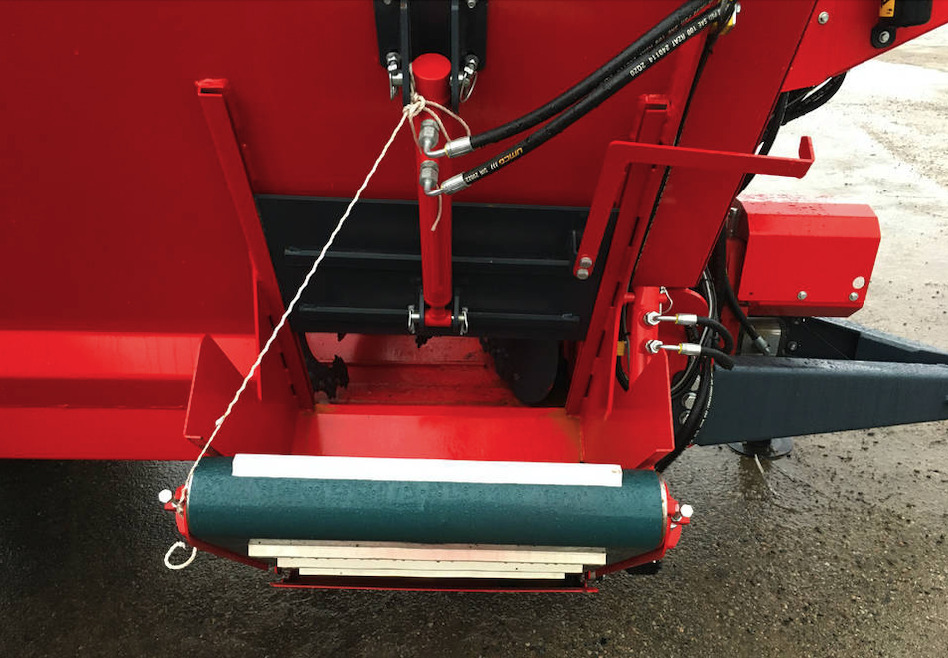 Poziomy wóz paszowy Fimaks FMH I 6m3 - Desensiladora: foto 4 Poziomy wóz paszowy Fimaks FMH I 6m3 - Desensiladora: foto 4