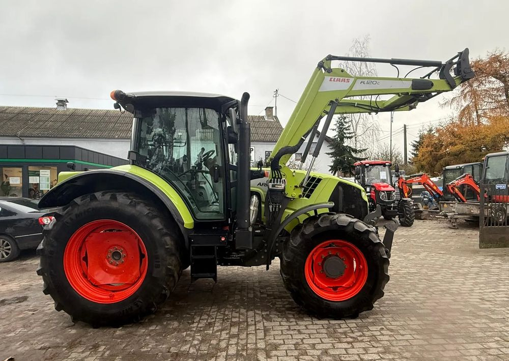 Claas Arion 620 - Tractor: foto 5 Claas Arion 620 - Tractor: foto 5