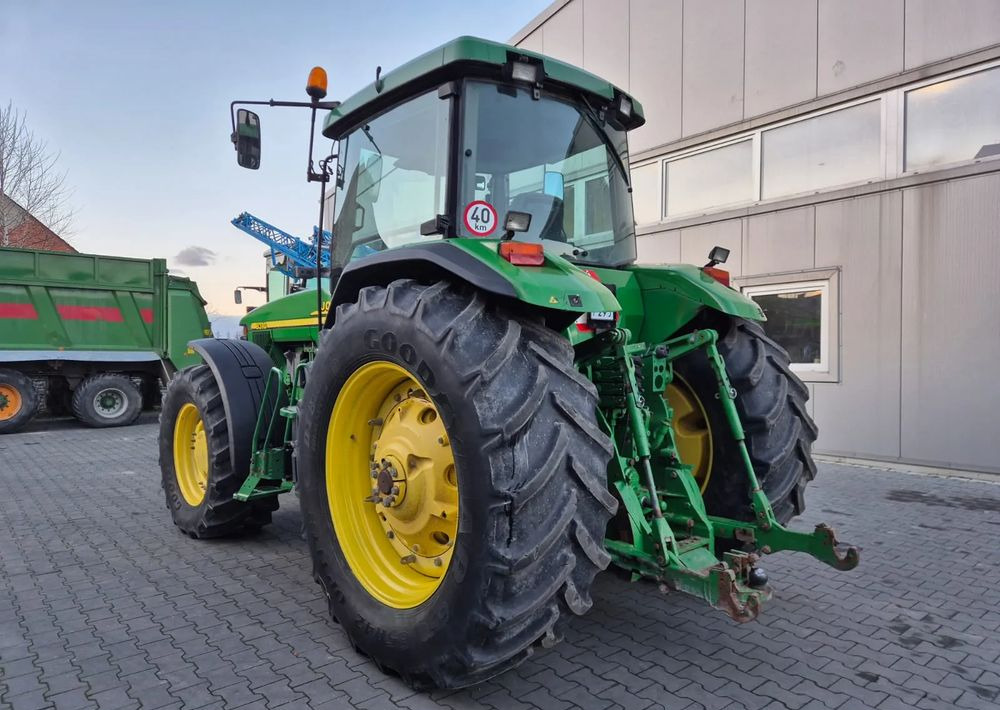 John Deere 8310 - Tractor: foto 5 John Deere 8310 - Tractor: foto 5