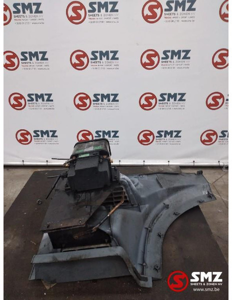 DAF Occ opstapbak rechts + vetsmering DAF XF95 1291173 - Cabina e interior para Camión: foto 2 DAF Occ opstapbak rechts + vetsmering DAF XF95 1291173 - Cabina e interior para Camión: foto 2