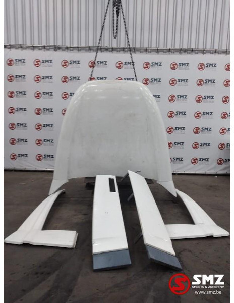 DAF Occ set cabinespoilers DAF XF105 1653700 1653701 1 - Aerodinámica/ Spoiler para Camión: foto 1 DAF Occ set cabinespoilers DAF XF105 1653700 1653701 1 - Aerodinámica/ Spoiler para Camión: foto 1