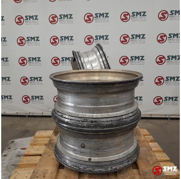 Diversen Occ set van 4 velgen 22,5 x 9,00 Alcoa - Llanta para Camión: foto 3 Diversen Occ set van 4 velgen 22,5 x 9,00 Alcoa - Llanta para Camión: foto 3