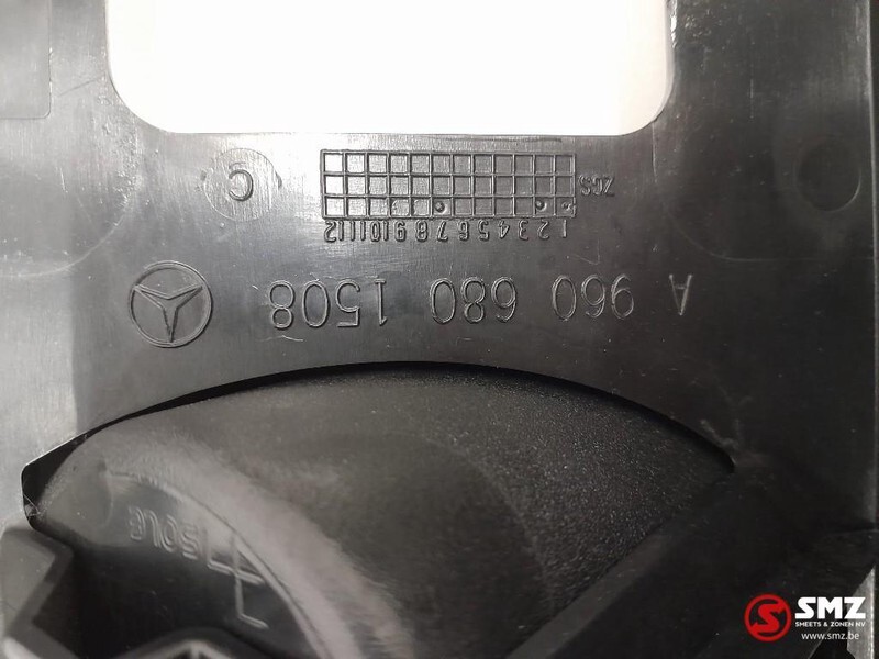Mercedes-Benz Occ dashborddelen Mercedes Actros A9606801508+A960 - Cabina e interior para Camión: foto 5 Mercedes-Benz Occ dashborddelen Mercedes Actros A9606801508+A960 - Cabina e interior para Camión: foto 5