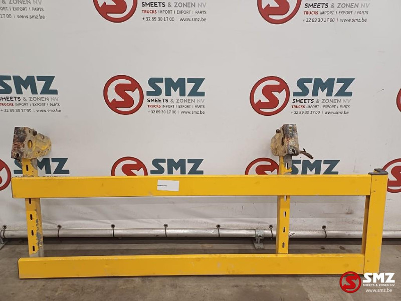 Mercedes-Benz Occ fietsenvanger rechts Mercedes - Bastidor/ Chasis para Camión: foto 1 Mercedes-Benz Occ fietsenvanger rechts Mercedes - Bastidor/ Chasis para Camión: foto 1