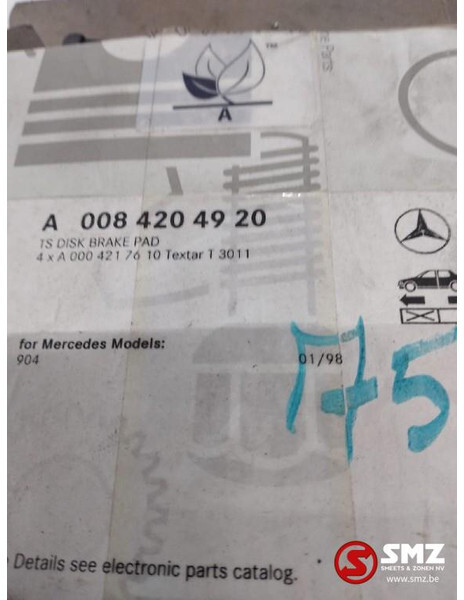 Mercedes-Benz Set remblokken mercedes sprinter w901-w905 a008420 - Pastillas de freno para Camión: foto 2 Mercedes-Benz Set remblokken mercedes sprinter w901-w905 a008420 - Pastillas de freno para Camión: foto 2