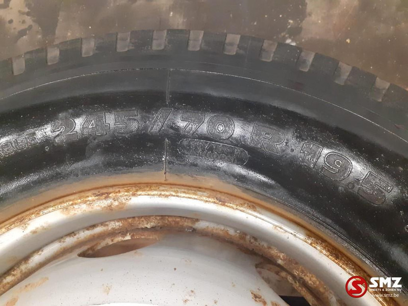 Michelin Occ vrachtwagenband Michelin 245/70R19.5 - Neumático para Camión: foto 3 Michelin Occ vrachtwagenband Michelin 245/70R19.5 - Neumático para Camión: foto 3