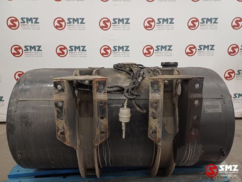 Renault Occ brandstoftank + brandstofniveausensor 315L Ren - Depósito de combustible para Camión: foto 2 Renault Occ brandstoftank + brandstofniveausensor 315L Ren - Depósito de combustible para Camión: foto 2