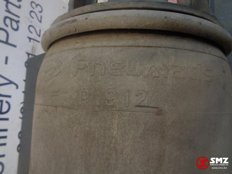 Renault Occ luchtbalg achteras renault premium - Suspensión neumática para Camión: foto 2 Renault Occ luchtbalg achteras renault premium - Suspensión neumática para Camión: foto 2