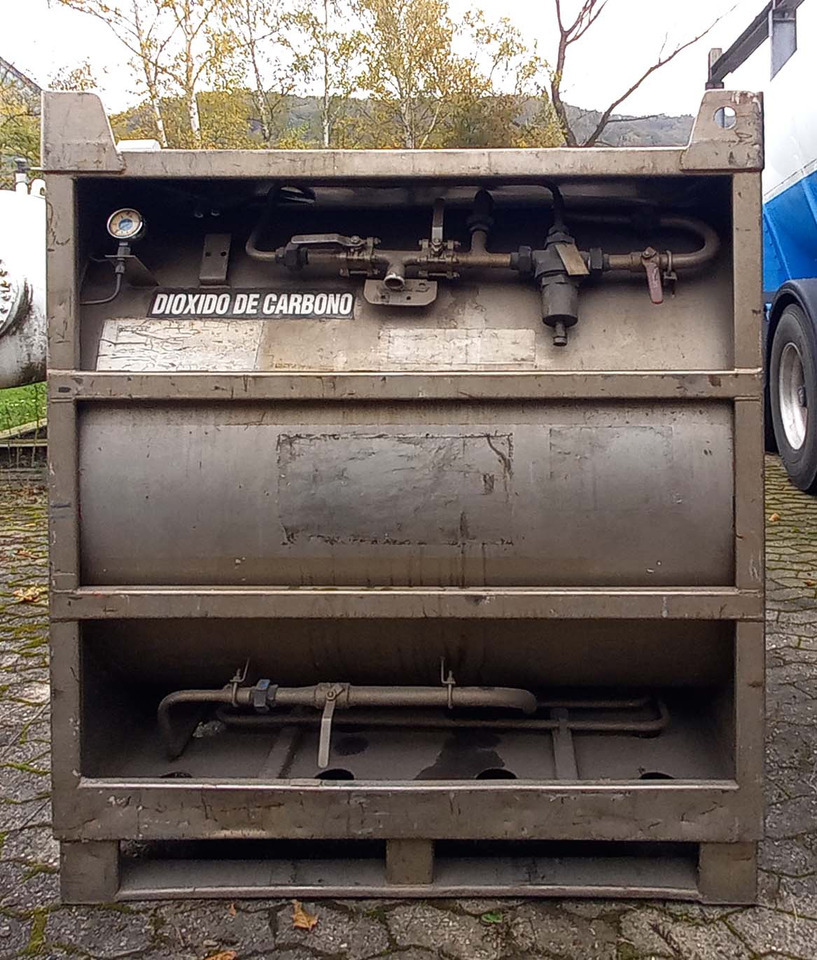 AGA CRYO Gas pallet tank used for oxygen LOX argon LAR nitrogen vessel N2O, CO2, O2, N2 - Contenedor cisterna: foto 1 AGA CRYO Gas pallet tank used for oxygen LOX argon LAR nitrogen vessel N2O, CO2, O2, N2 - Contenedor cisterna: foto 1