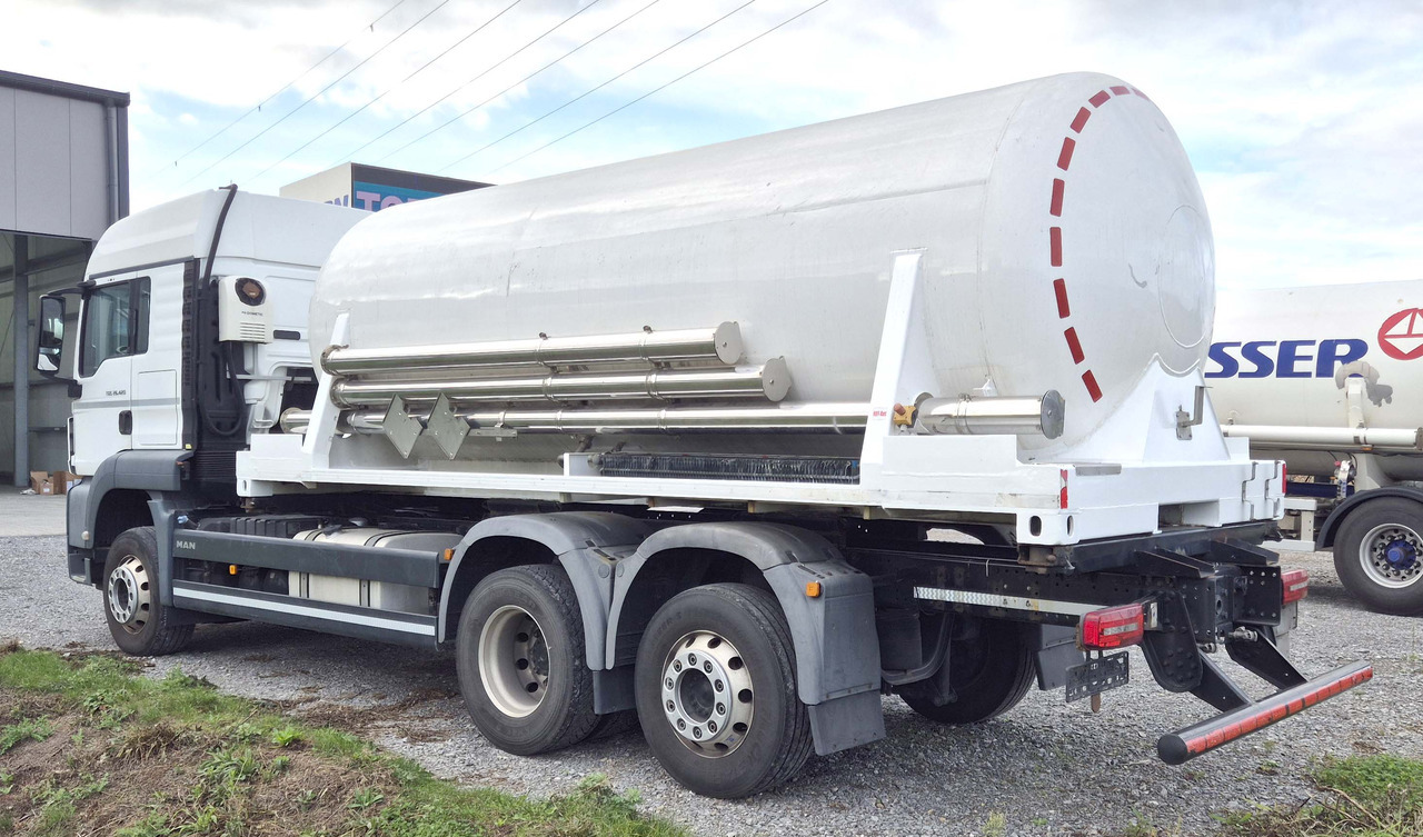 MAN Tank gas truck cryogenic used for oxygen, nitrogen, argon, LIN, LOX, LAR - Camión cisterna: foto 4 MAN Tank gas truck cryogenic used for oxygen, nitrogen, argon, LIN, LOX, LAR - Camión cisterna: foto 4