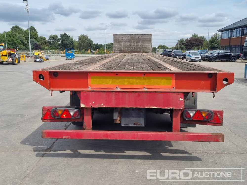 2001 M & G Trailers Tri Axle Flatbed Trailer, Rear Lift Axle, Twist Locks - Semirremolque plataforma/ Caja abierta: foto 4 2001 M & G Trailers Tri Axle Flatbed Trailer, Rear Lift Axle, Twist Locks - Semirremolque plataforma/ Caja abierta: foto 4