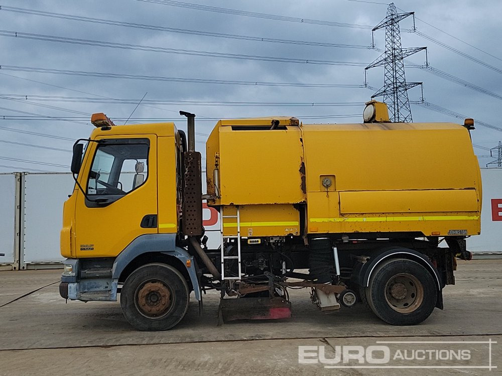 2003 DAF LF55.170 - Barredora vial: foto 2 2003 DAF LF55.170 - Barredora vial: foto 2