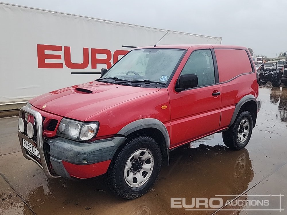 2006 Nissan Terrano - SUV/ Todoterreno: foto 1 2006 Nissan Terrano - SUV/ Todoterreno: foto 1