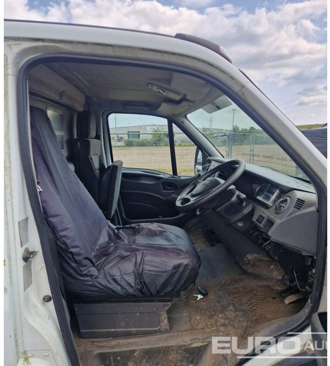 2011 Iveco 35S11 - Camión caja abierta: foto 5 2011 Iveco 35S11 - Camión caja abierta: foto 5