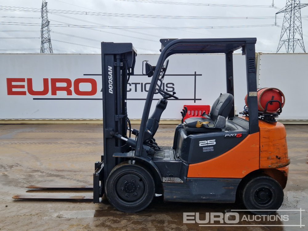 2012 Doosan G25E-5 - Carretilla elevadora: foto 2 2012 Doosan G25E-5 - Carretilla elevadora: foto 2