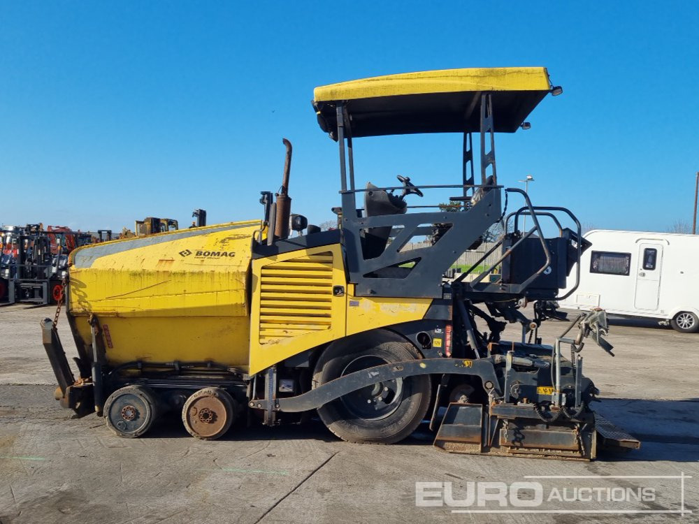 2013 Bomag BF300P - Pavimentadora de asfalto: foto 2 2013 Bomag BF300P - Pavimentadora de asfalto: foto 2