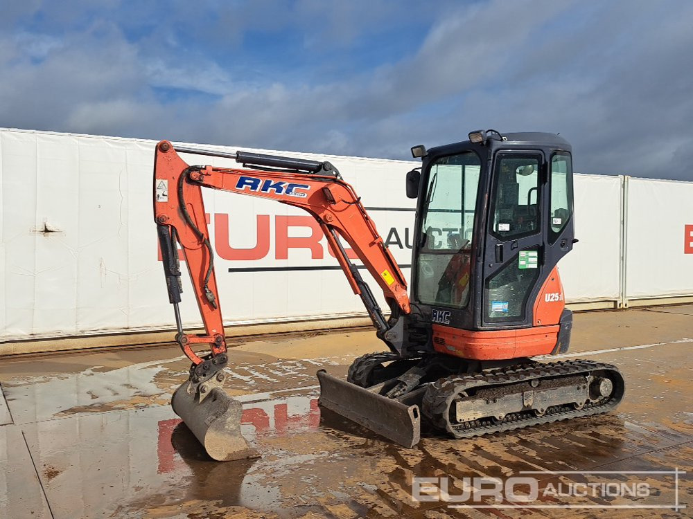 2013 Kubota U25-3EU - Miniexcavadora: foto 1 2013 Kubota U25-3EU - Miniexcavadora: foto 1