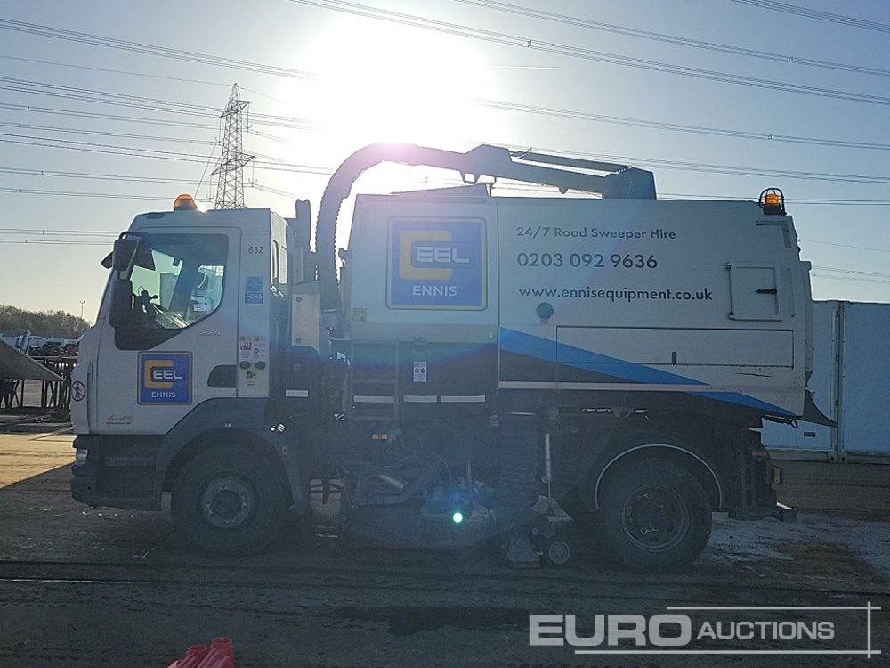 2015 DAF LF220 - Barredora vial: foto 2 2015 DAF LF220 - Barredora vial: foto 2