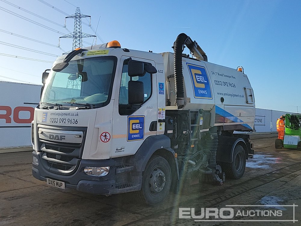 2015 DAF LF220 - Barredora vial: foto 1 2015 DAF LF220 - Barredora vial: foto 1