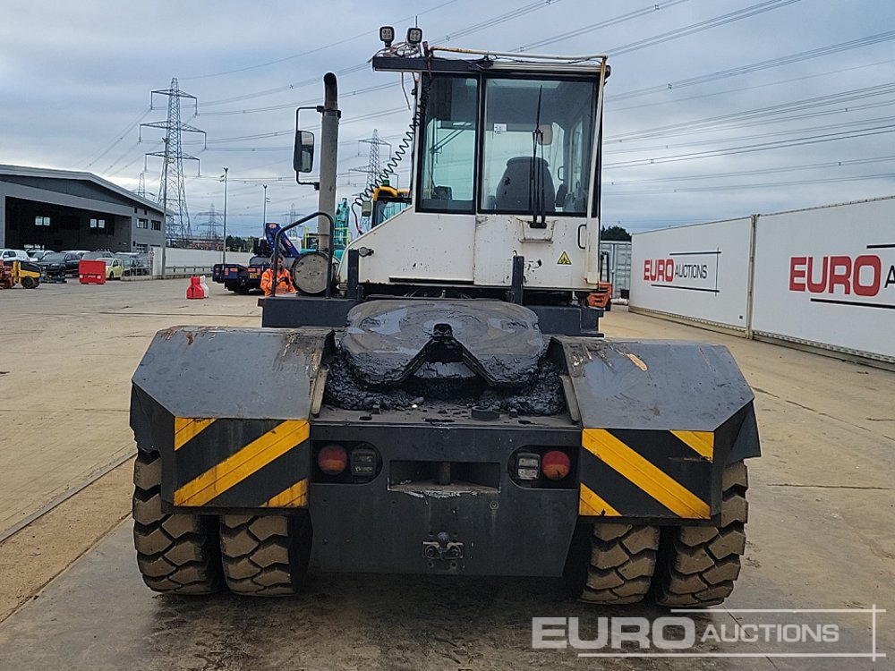 2015 Kalmar TR6181A - Tractor industrial: foto 4 2015 Kalmar TR6181A - Tractor industrial: foto 4