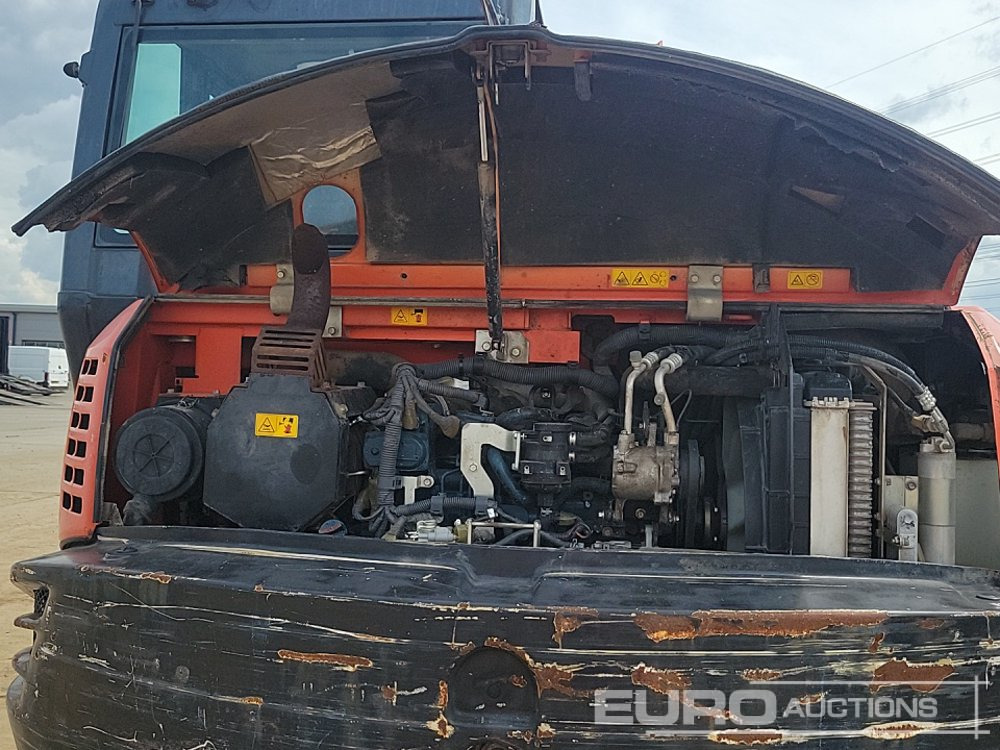 Miniexcavadora 2015 Kubota KX080-4: foto 39
