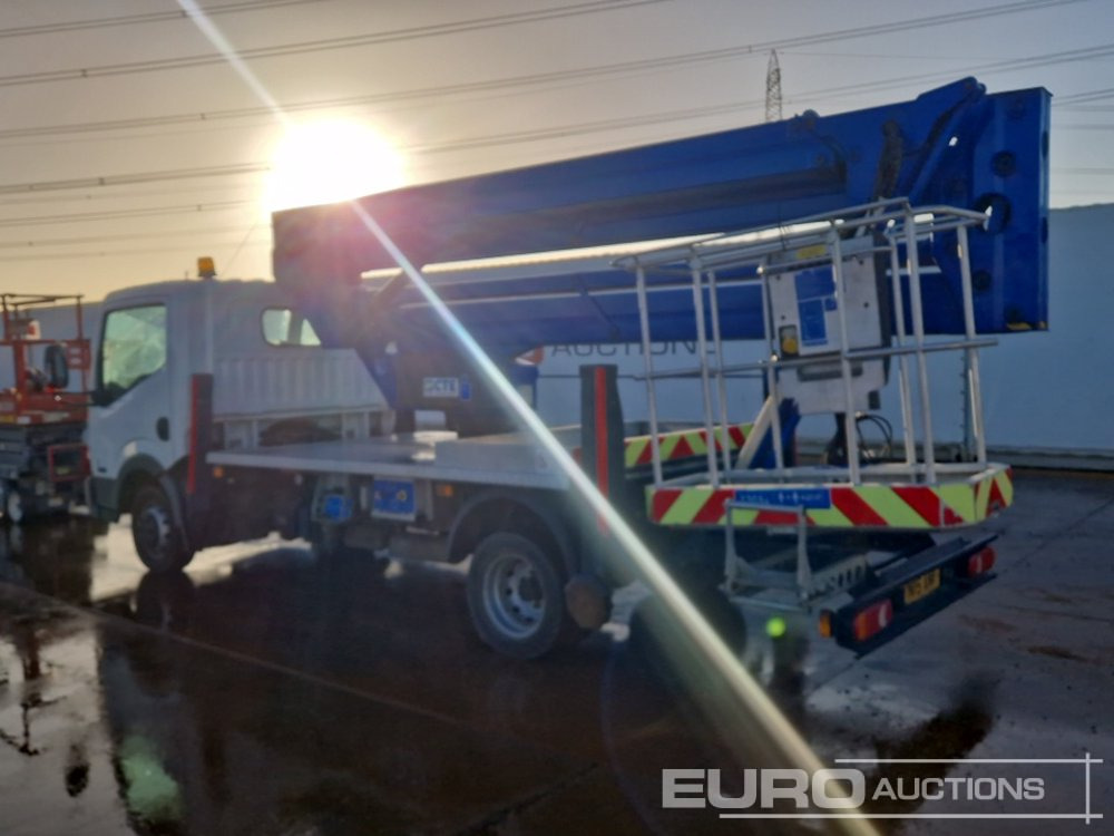 2015 Nissan 35.12 - Furgoneta de pasajeros: foto 3 2015 Nissan 35.12 - Furgoneta de pasajeros: foto 3