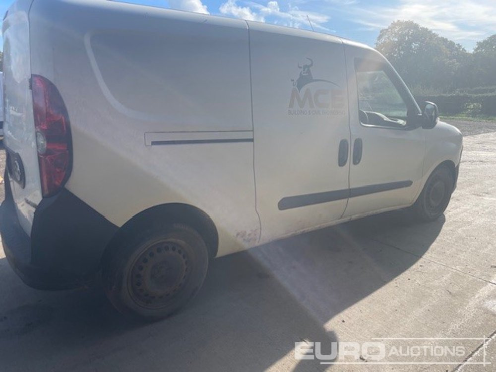 2015 Vauxhall Combo CDTI - Furgoneta pequeña, Furgoneta combi: foto 4 2015 Vauxhall Combo CDTI - Furgoneta pequeña, Furgoneta combi: foto 4