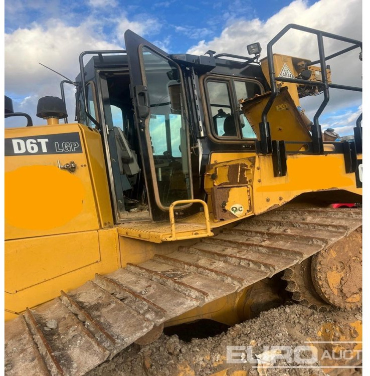 2017 CAT D6T LGP - Bulldozer: foto 2 2017 CAT D6T LGP - Bulldozer: foto 2
