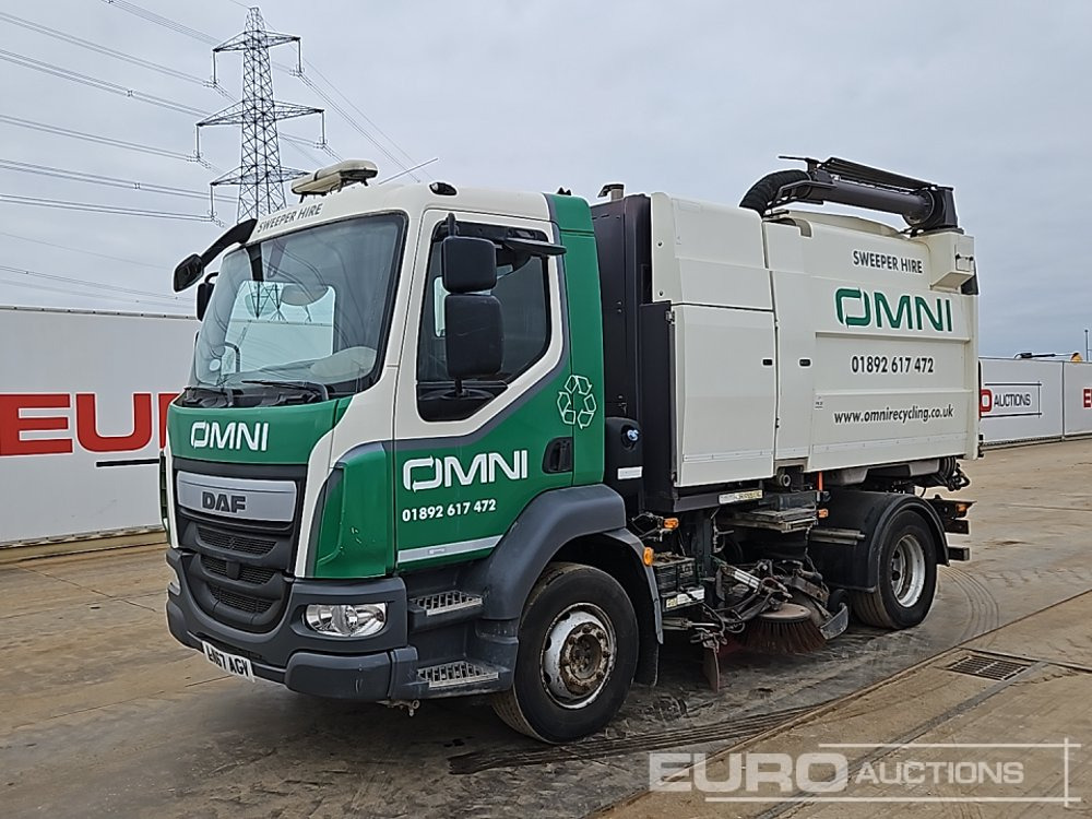 2018 DAF LF230 - Barredora vial: foto 1 2018 DAF LF230 - Barredora vial: foto 1
