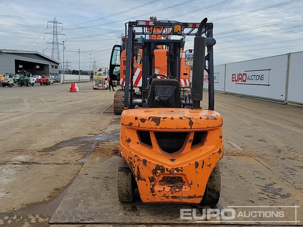 2018 Doosan D30GP - Carretilla elevadora: foto 4 2018 Doosan D30GP - Carretilla elevadora: foto 4