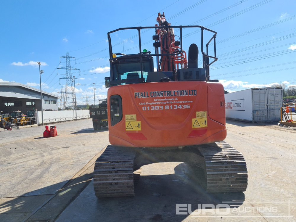 2019 Hitachi ZX135US-6 - Excavadora de cadenas: foto 4 2019 Hitachi ZX135US-6 - Excavadora de cadenas: foto 4