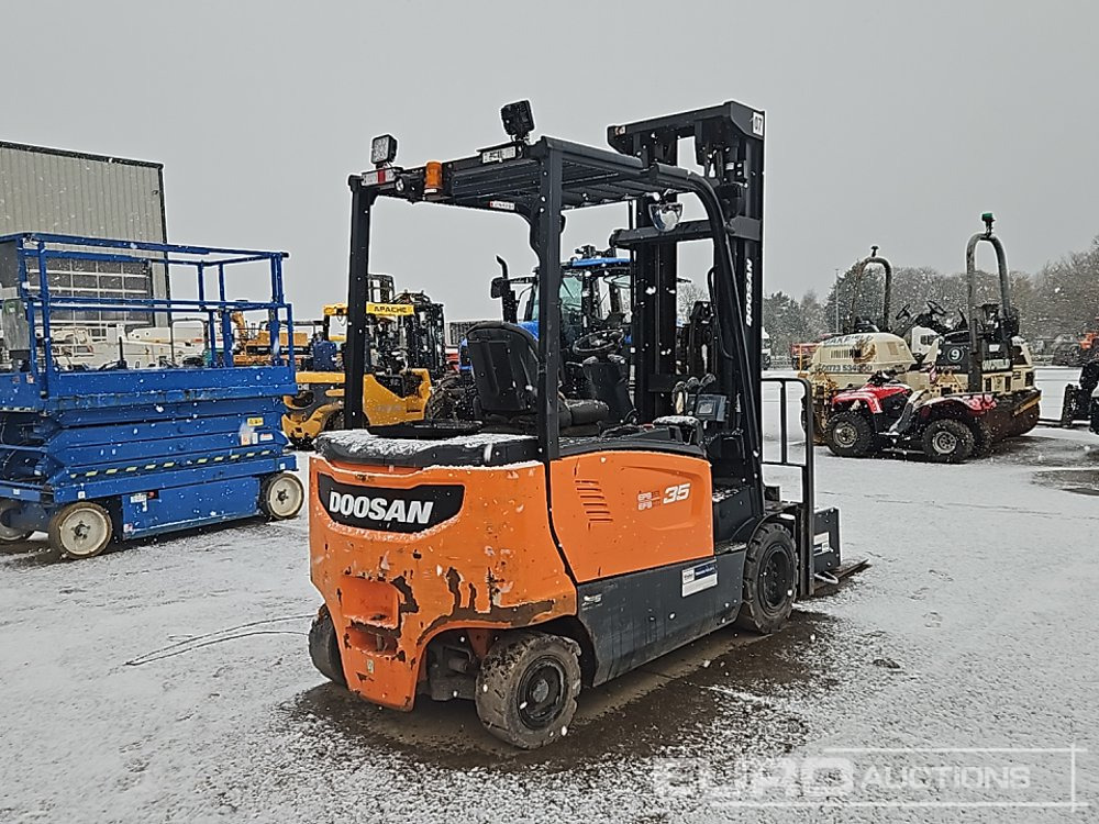 2021 Doosan B35X-7 Plus - Carretilla elevadora: foto 5 2021 Doosan B35X-7 Plus - Carretilla elevadora: foto 5