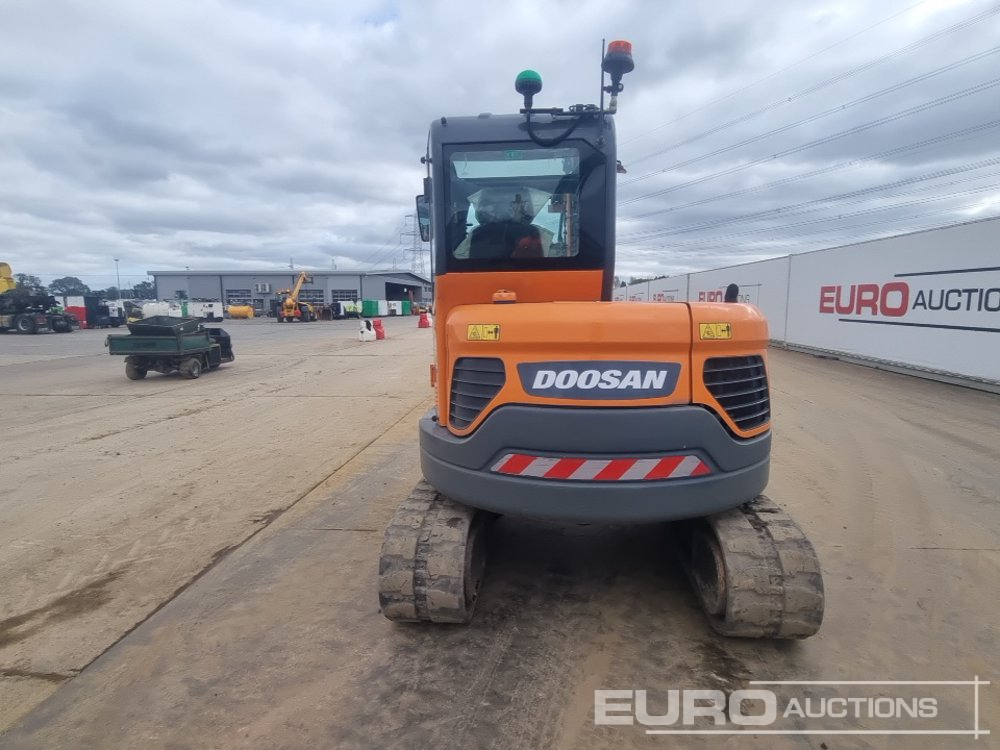 2021 Doosan DX63-3 - Miniexcavadora: foto 4 2021 Doosan DX63-3 - Miniexcavadora: foto 4