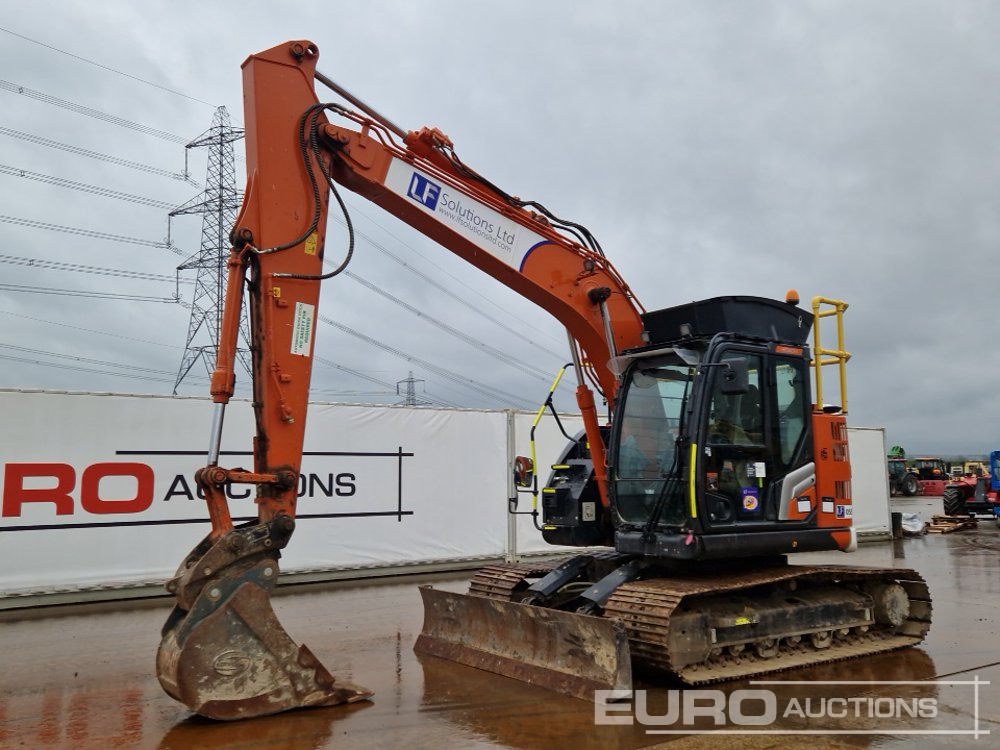2023 Hitachi ZX135USBL-7 - Excavadora de cadenas: foto 1 2023 Hitachi ZX135USBL-7 - Excavadora de cadenas: foto 1