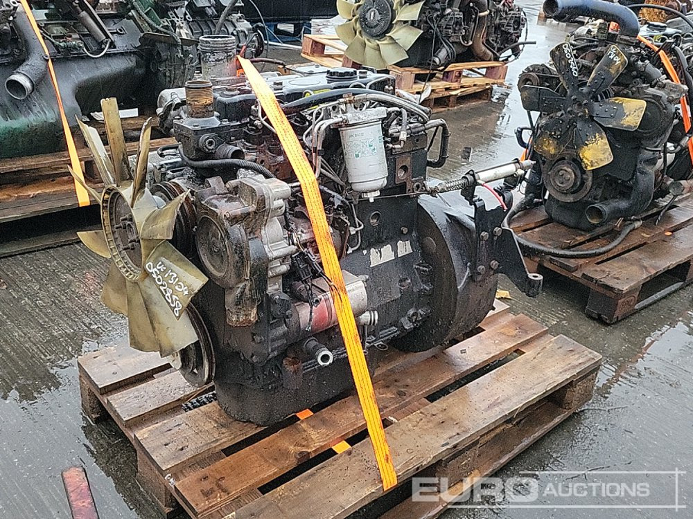 4 Cylinder Engine - Motor: foto 1 4 Cylinder Engine - Motor: foto 1