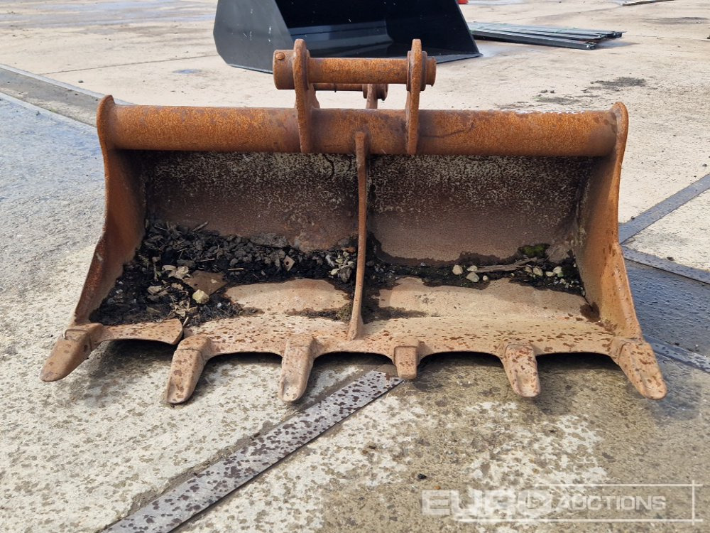 60" Toothed Ditching Bucket 65mm Pin to suit 13 Ton Excavator - Cazo: foto 2 60" Toothed Ditching Bucket 65mm Pin to suit 13 Ton Excavator - Cazo: foto 2