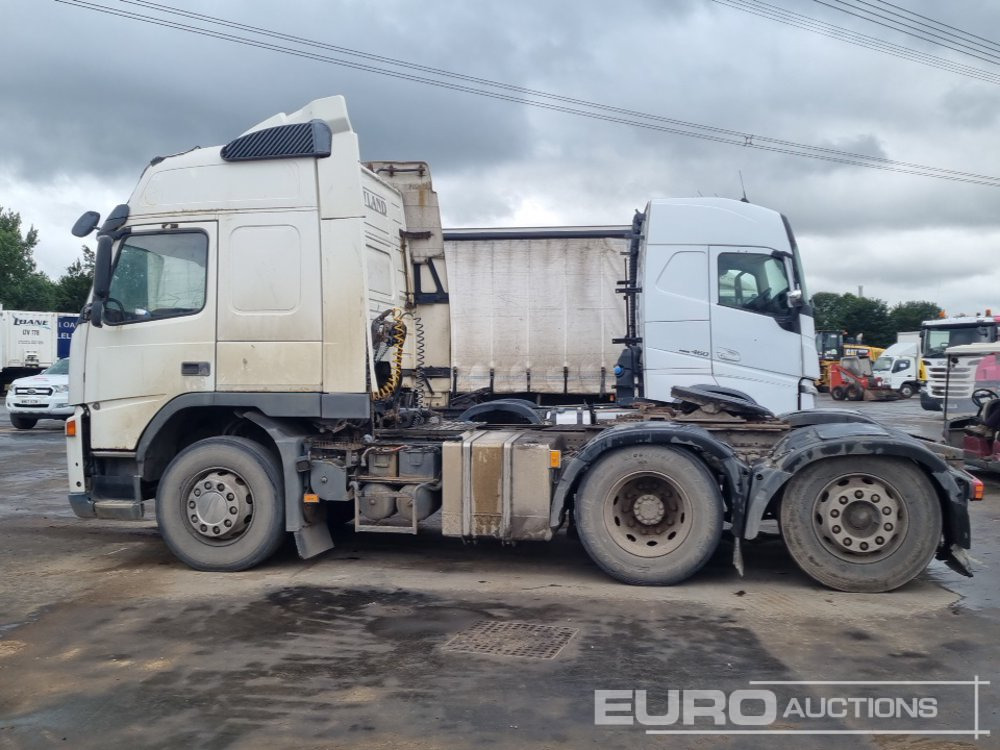 Volvo 6x2 Rear Lift, Slider, Automatic Gearbox (Runs, No Drive) (Reg. Docs. & Plating Cert. Available) - Cabeza tractora: foto 2 Volvo 6x2 Rear Lift, Slider, Automatic Gearbox (Runs, No Drive) (Reg. Docs. & Plating Cert. Available) - Cabeza tractora: foto 2