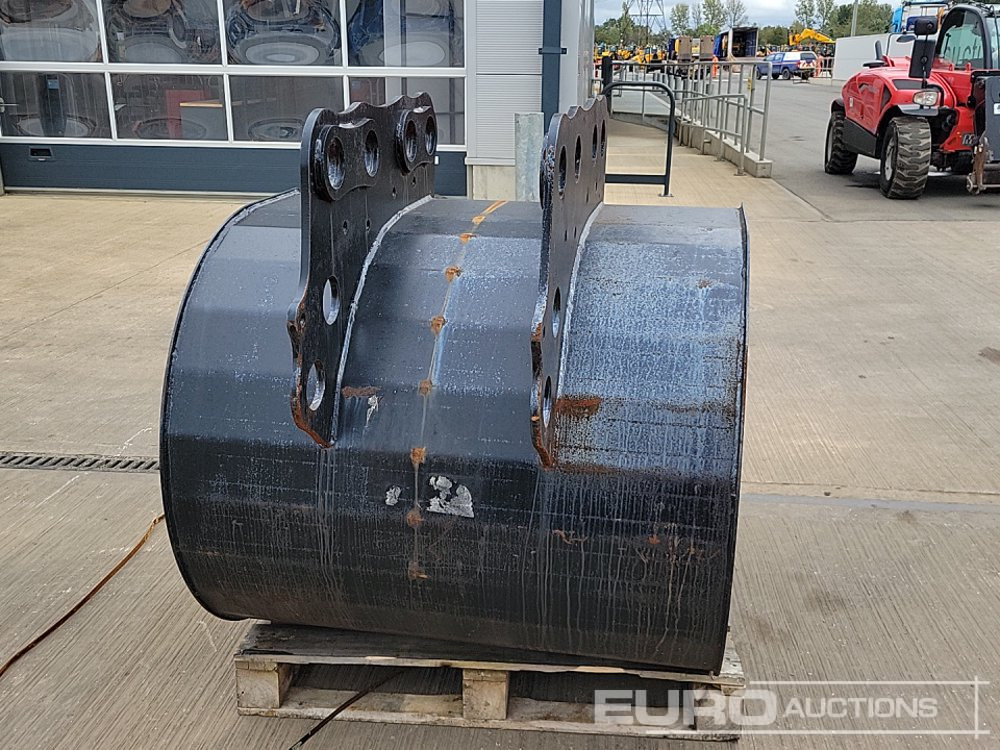 Concrete Pouring Bucket 80mm Pin to suit 20 Ton Excavator - Cazo: foto 4 Concrete Pouring Bucket 80mm Pin to suit 20 Ton Excavator - Cazo: foto 4