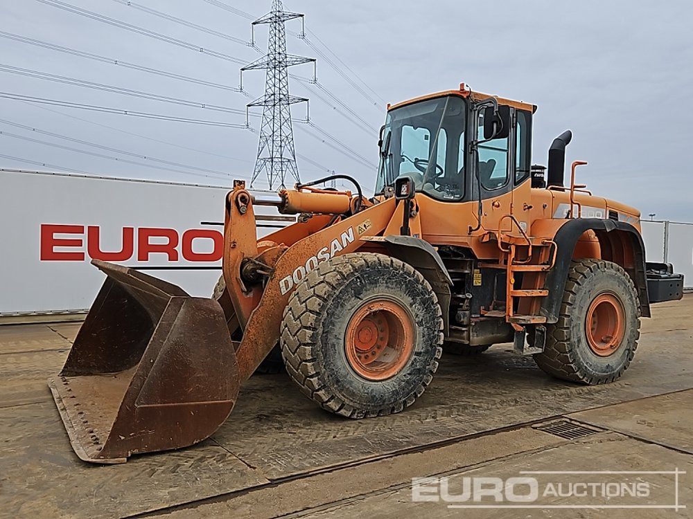 Doosan DL300 - Cargadora de ruedas: foto 1 Doosan DL300 - Cargadora de ruedas: foto 1