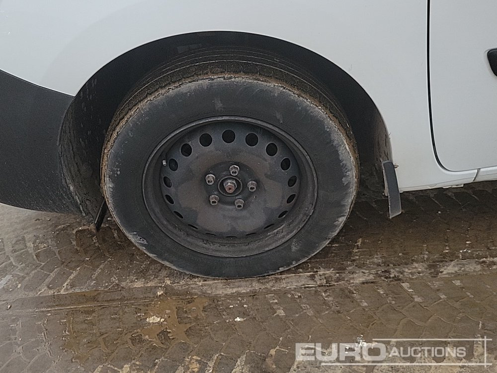 Furgoneta 2021 Nissan NV250: foto 9 Furgoneta 2021 Nissan NV250: foto 9
